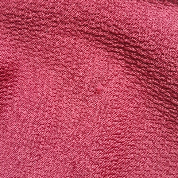 Cute Wavy Maroon Skirt ❣ - Picture 2 of 2